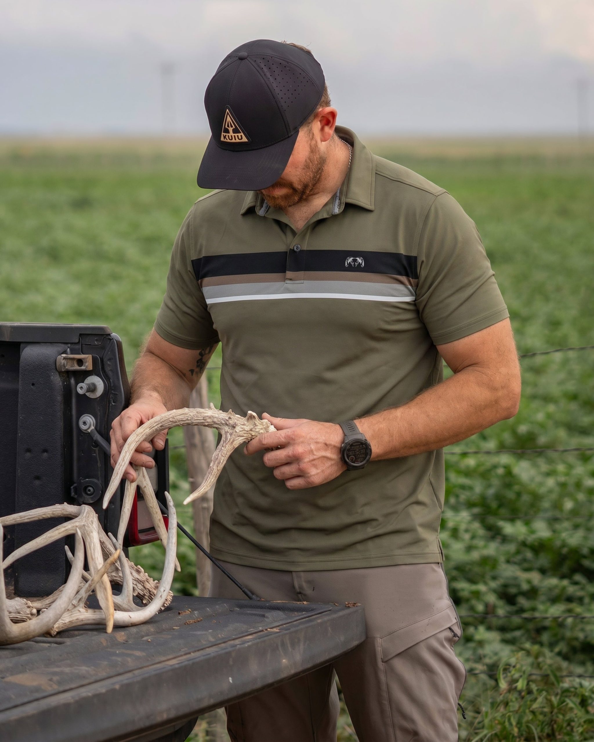 KUIU Performance Polo Stripe | Evergreen Chest Stripe - 图片 6