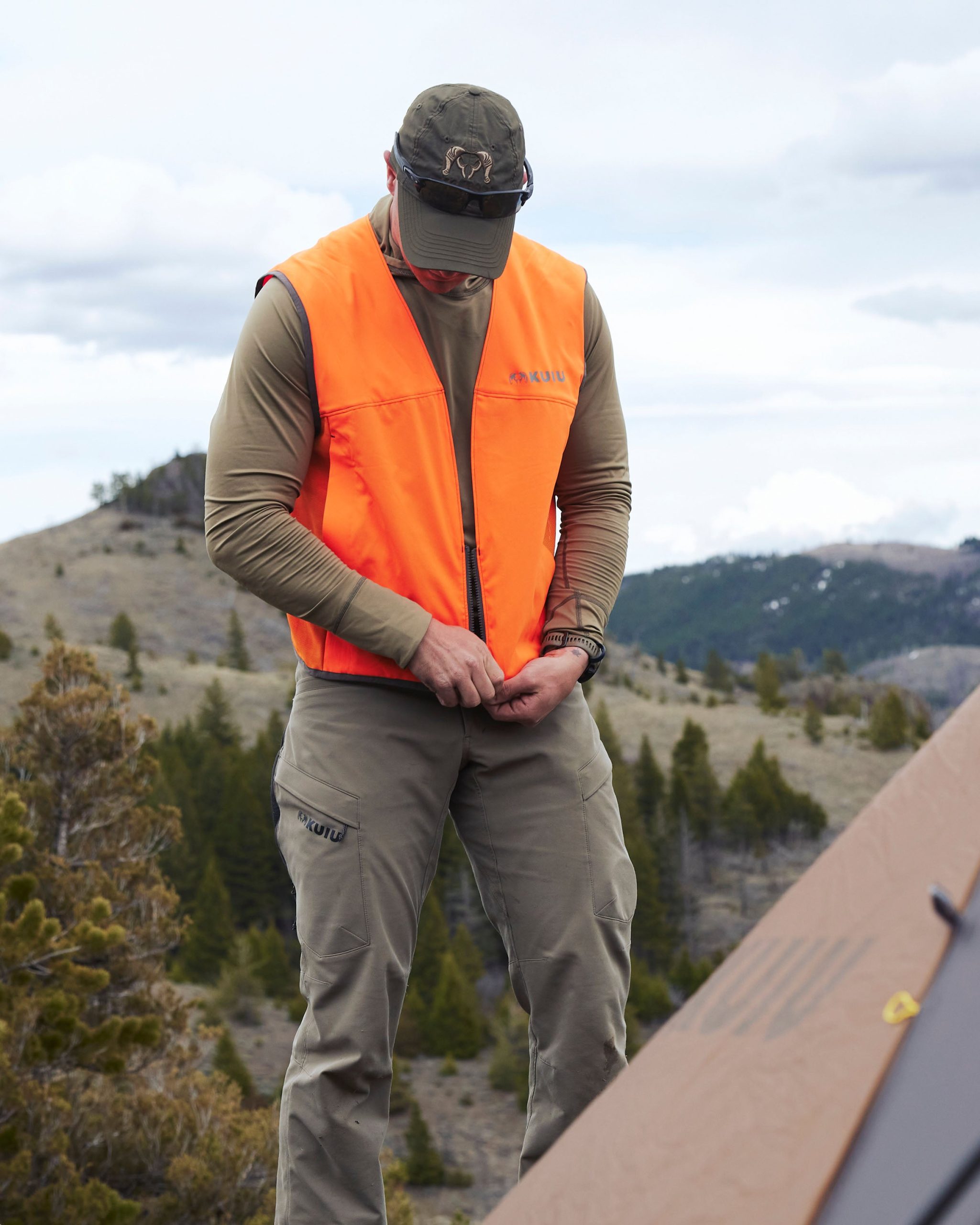 Precision Hunter Vest | Blaze Orange - 图片 3