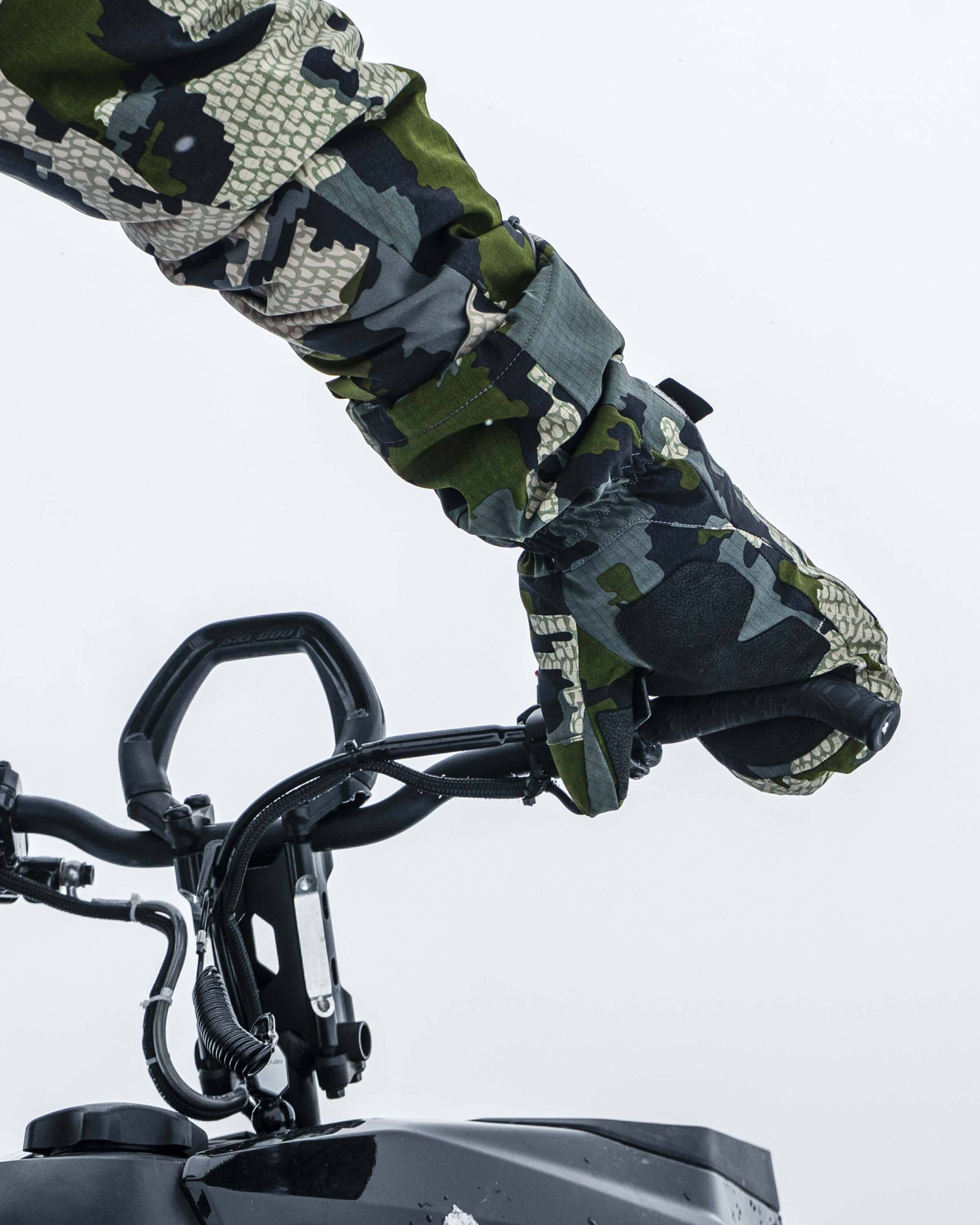 Super Down Arktuk Mitt | Verde - 图片 8